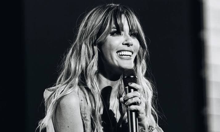 Kany García estrena “Sálvame otra vez”, una oda a las personas que nos salvan